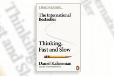 کتاب تفکر سریع و کند | کتاب دنیل کانمن درباره تصمیم گیری و قضاوت | مقایسه ترجمه‌ها